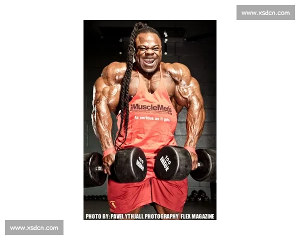 周一肌肉暴击！Drake 晒酒瓶肌肉照，新专辑Iceman预热引期待